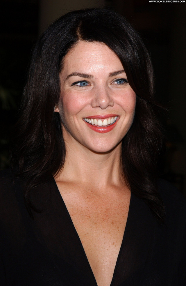 Lauren Graham Cleavage Beautiful Celebrity Cute Sensual Pretty Nice