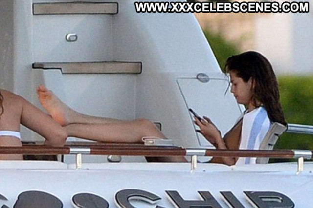 Selena Gomez Posing Hot Babe Paparazzi Celebrity Yacht Beautiful Nude