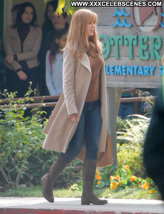 Nicole Kidman Los Angeles Angel Paparazzi Celebrity Beautiful Posing