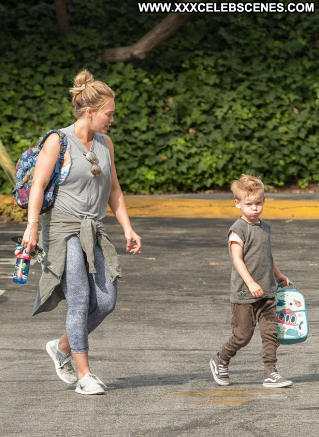 Hilary Duff Los Angeles Beautiful Los Angeles Posing Hot Paparazzi