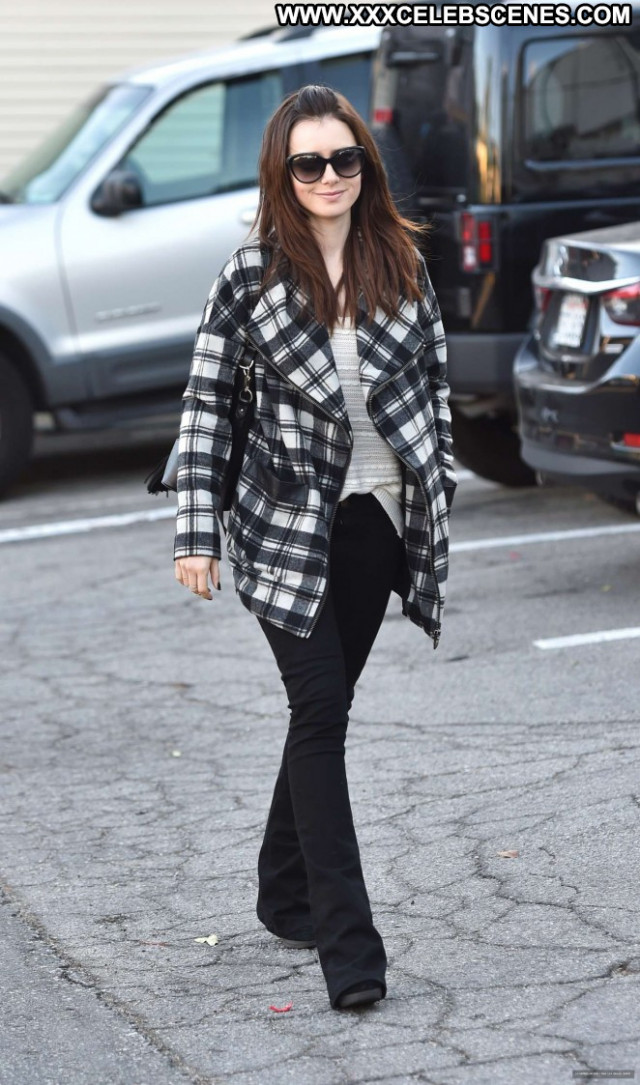 Lily Collins Babe Beautiful Paparazzi Office Posing Hot Celebrity