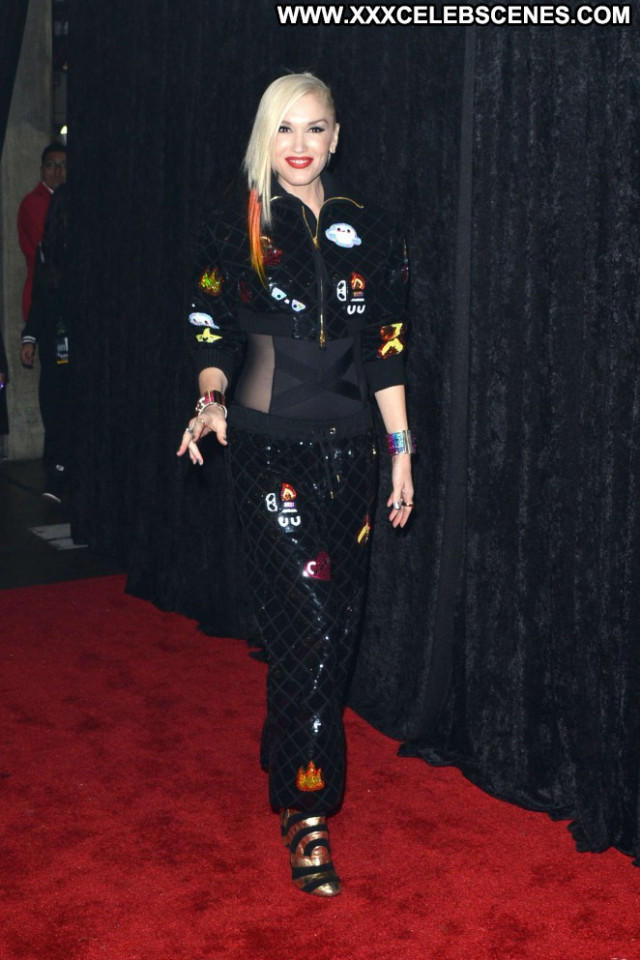 Gwen Stefani Posing Hot Babe Beautiful Celebrity Paparazzi Female Gwen Stefani Posing Hot Babe Beautiful Celebrity Paparazzi Female