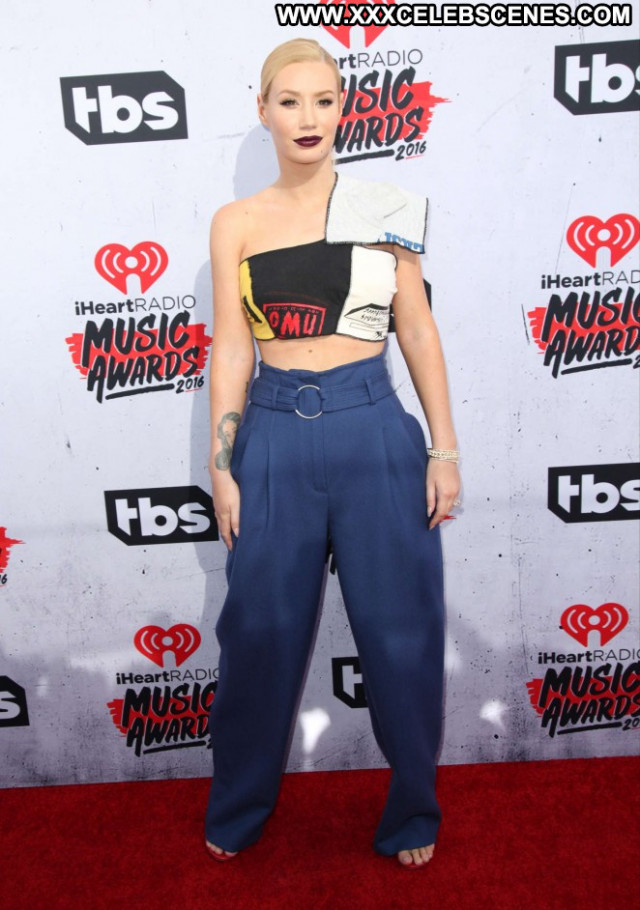 Iggy Azalea Los Angeles Posing Hot Los Angeles Celebrity Paparazzi Iggy Azalea Los Angeles Posing Hot Los Angeles Celebrity Paparazzi