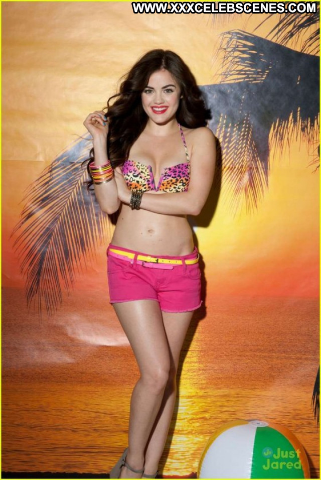 Lucy Hale Posing Hot Beautiful Babe Celebrity Jeans Paparazzi Female