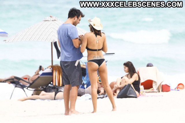 Lisandra Silva Black Paparazzi Bikini Beautiful Babe Celebrity Posing