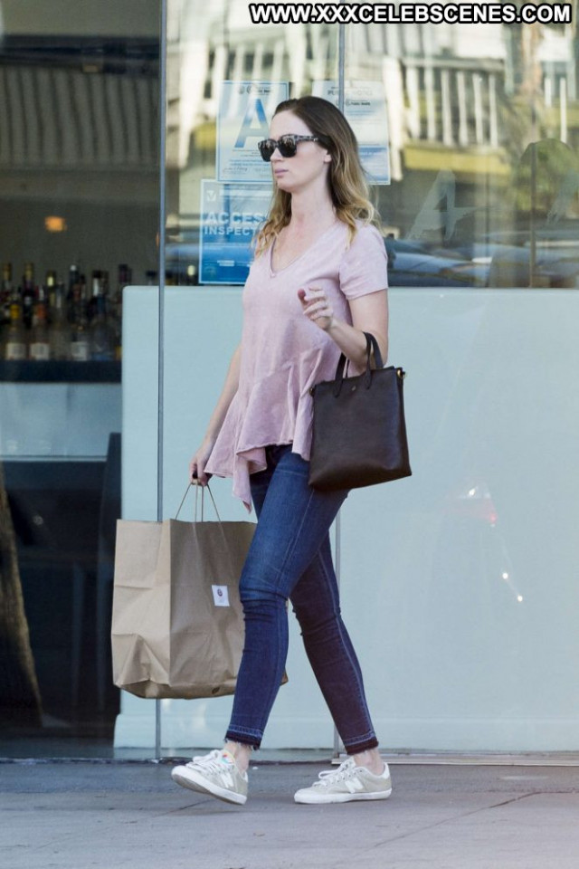 Emily Blunt Studio City Paparazzi Jeans Babe Celebrity Beautiful