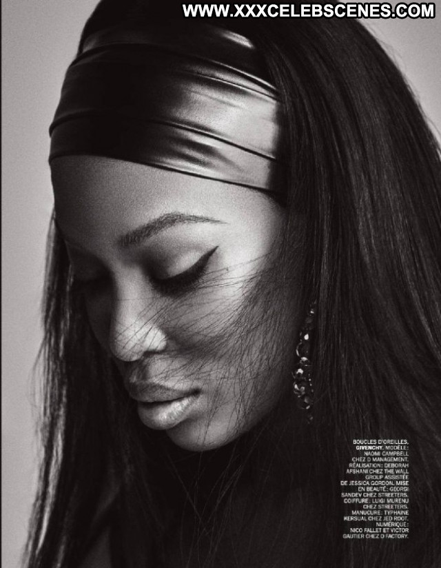 Naomi Campbell No Source Beautiful Celebrity Posing Hot Magazine Babe