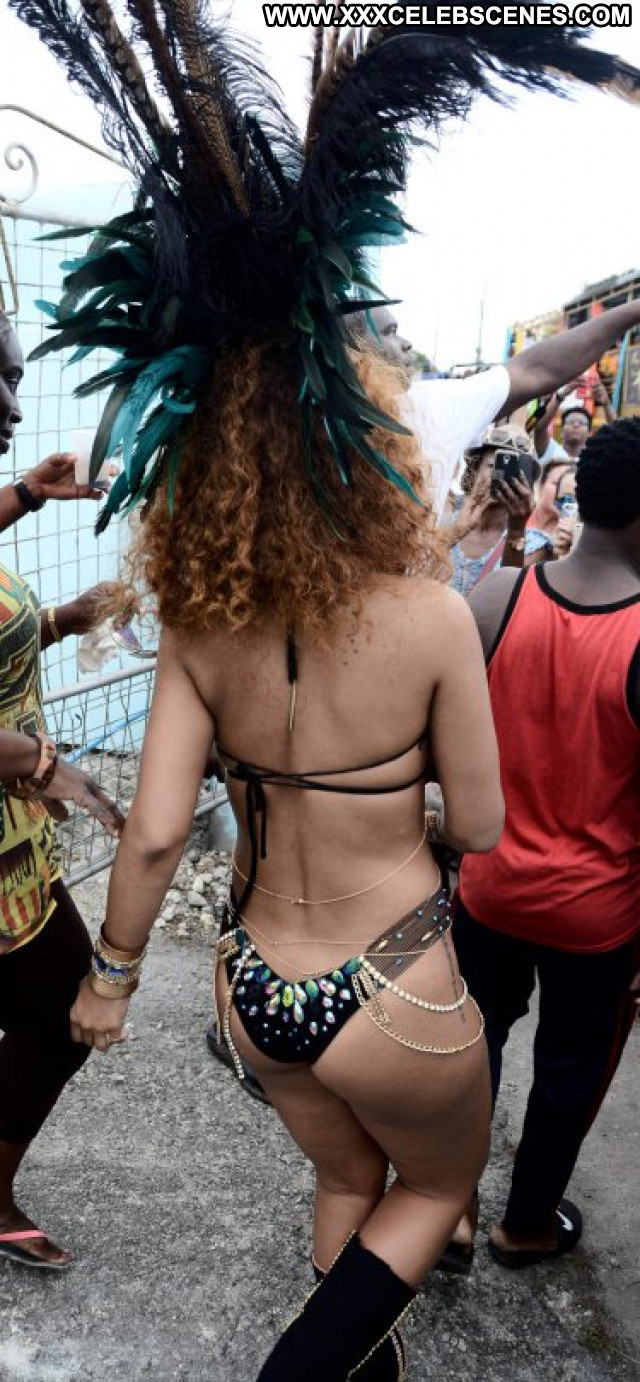 Rihanna No Source Barbados Celebrity Beautiful Posing Hot Babe