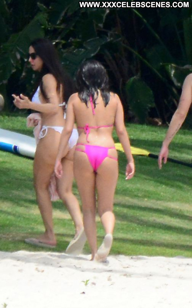 Selena Gomez No Source Hot Babe Bikini Posing Hot Celebrity Beautiful