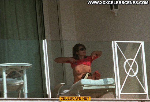Elizabeth Hurley No Source Toples Topless Celebrity Paparazzi Babe