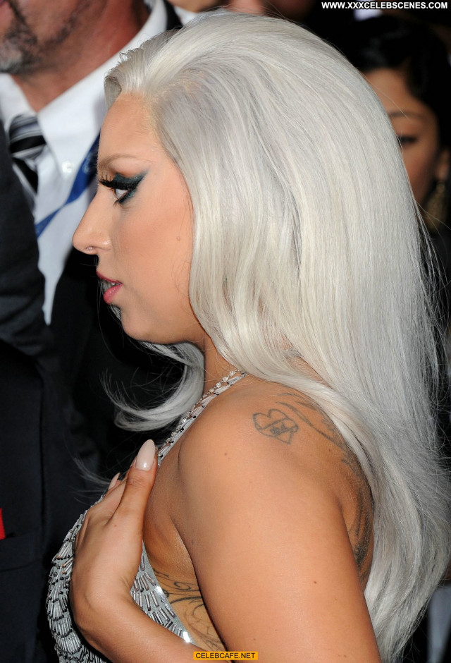 Lady Gaga Grammy Awards Cleavage Beautiful Posing Hot Gag Awards Sexy