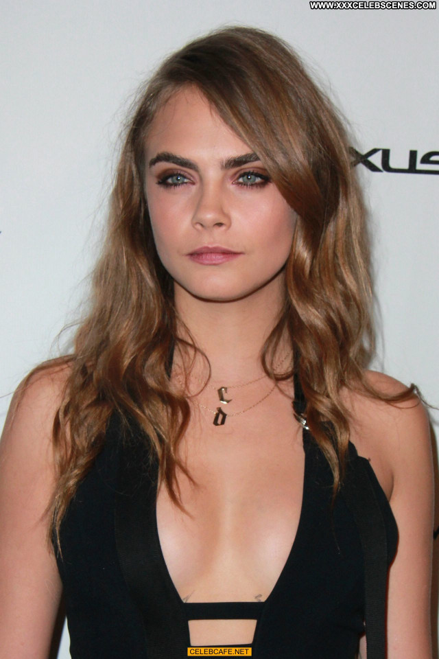Cara Delevingne No Source  Posing Hot Party Babe Celebrity Cleavage