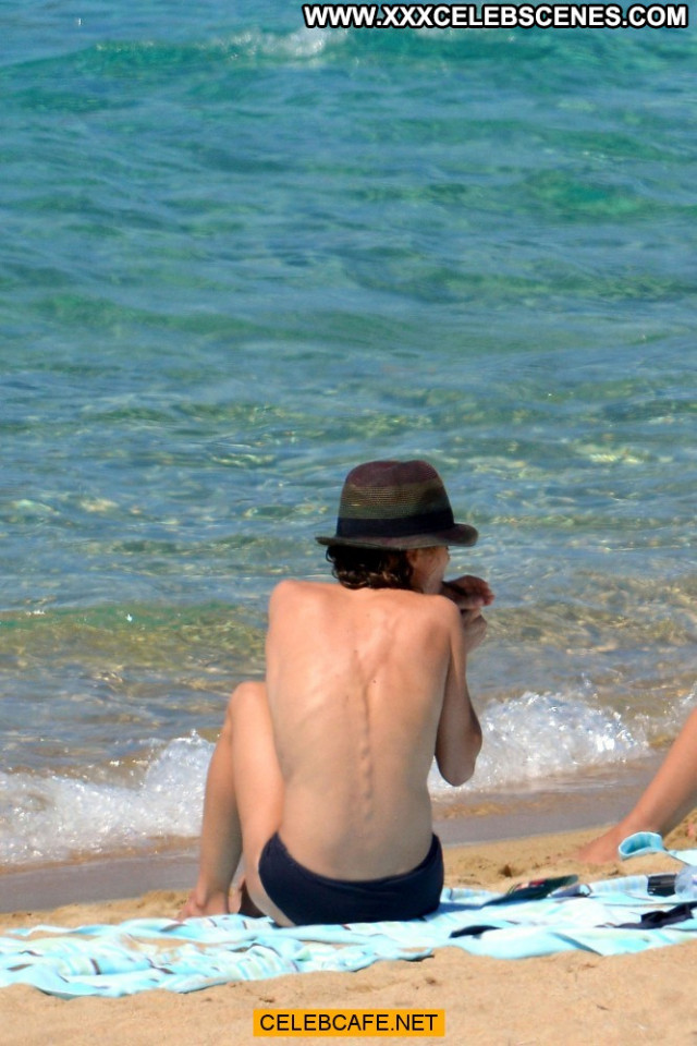 Vanessa Paradis The Beach Topless Babe Beach Beautiful Toples Posing