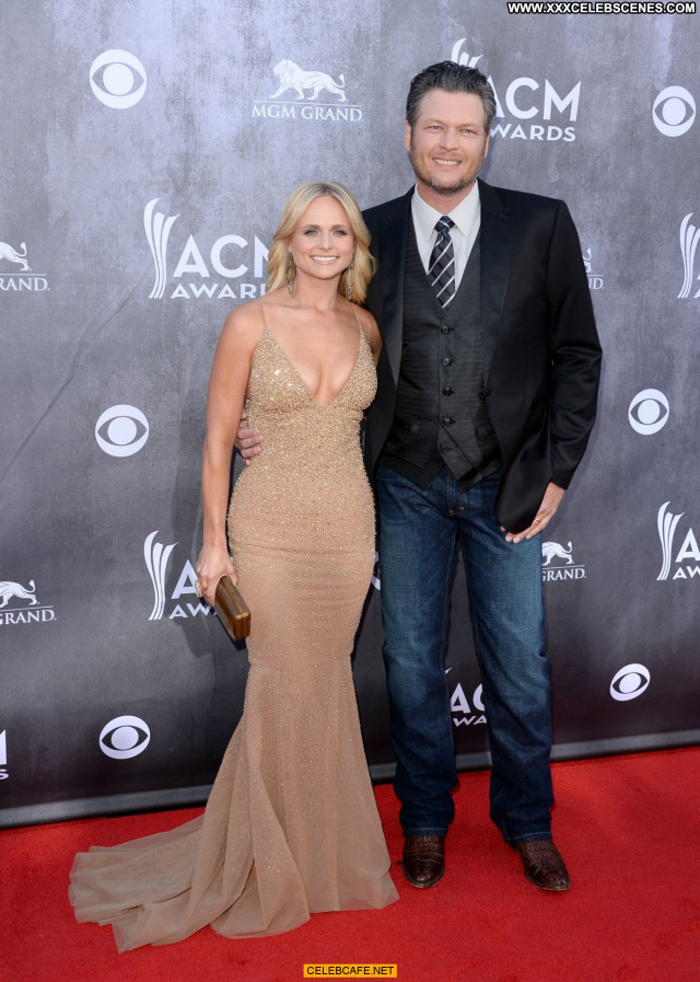 Miranda Lambert Las Vegas Posing Hot Beautiful Babe Nice Cleavage