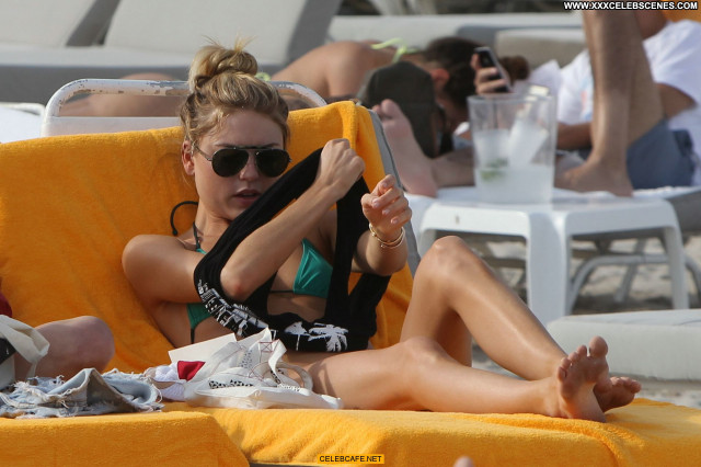 Martha Hunt The Beach  Babe Celebrity Bikini Beach Beautiful Posing