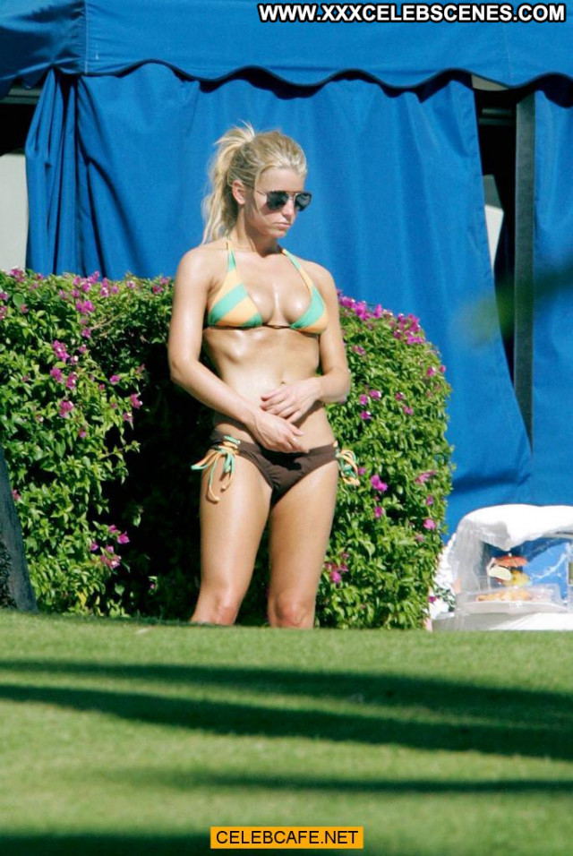 Jessica Simpson No Source Sex Celebrity Beautiful Babe Hawaii Posing