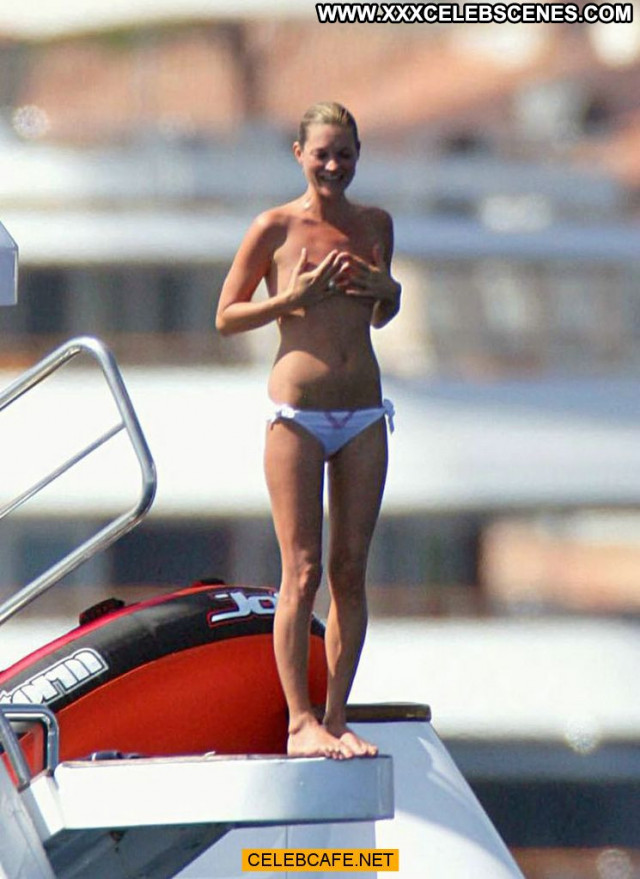 Kate Moss No Source Celebrity Yacht Posing Hot Beautiful Toples Babe