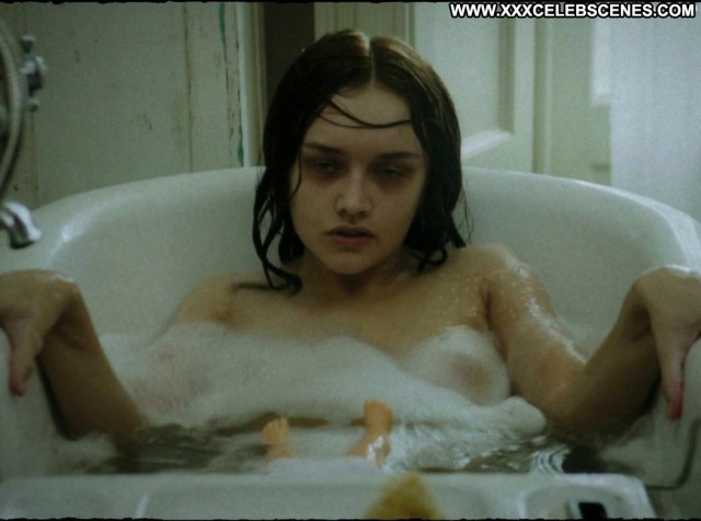 Olivia Cooke The Quiet Ones  Topless Breasts Toples Babe Horror