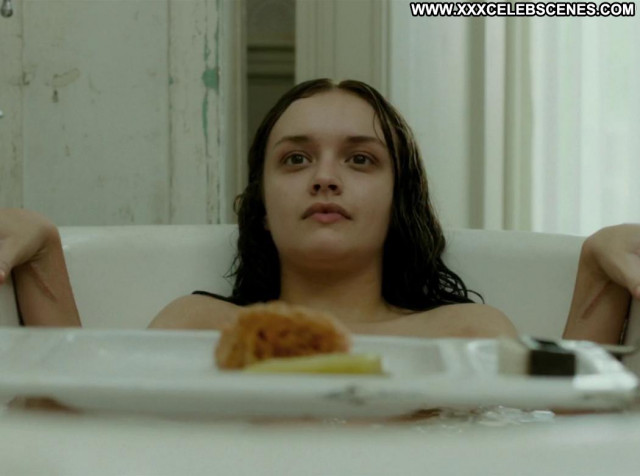 Olivia Cooke The Quiet Ones Old Posing Hot Celebrity Topless Babe