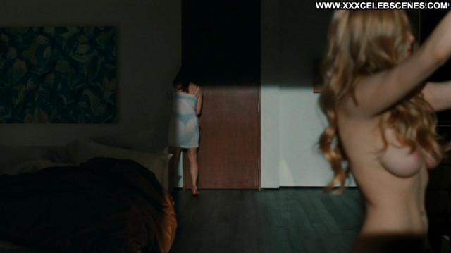 Julianne Moore Nude Scene