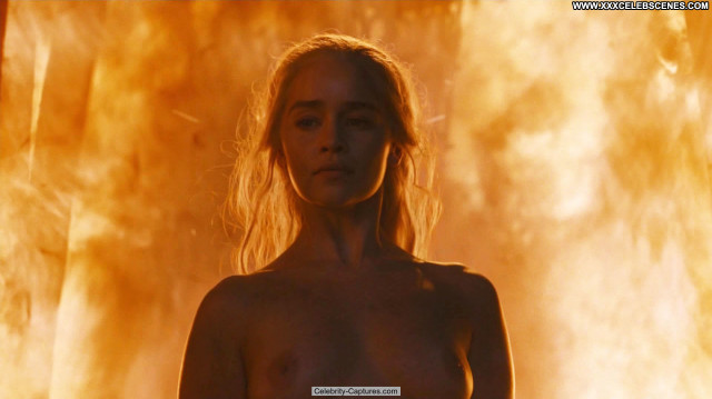 Emilia Clarke Images Posing Hot Beautiful Celebrity Babe Sex Scene
