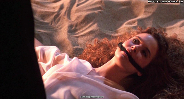 Kelly Preston Spellbinder Babe Posing Hot Sex Scene Celebrity