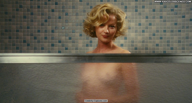 Gretchen Mol Images Posing Hot Babe American Sex Scene Topless Toples