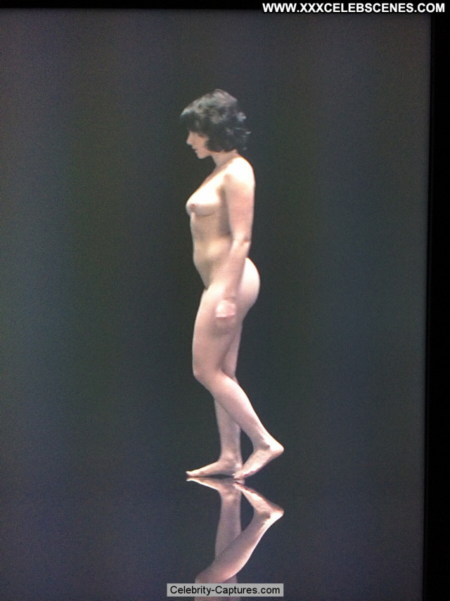 Under The Skin Nude Scene