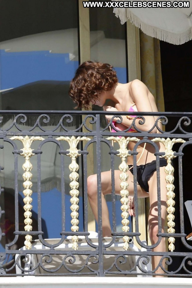 Martina Stoessel Babe Beautiful Hot Bikini Balcony Paparazzi France