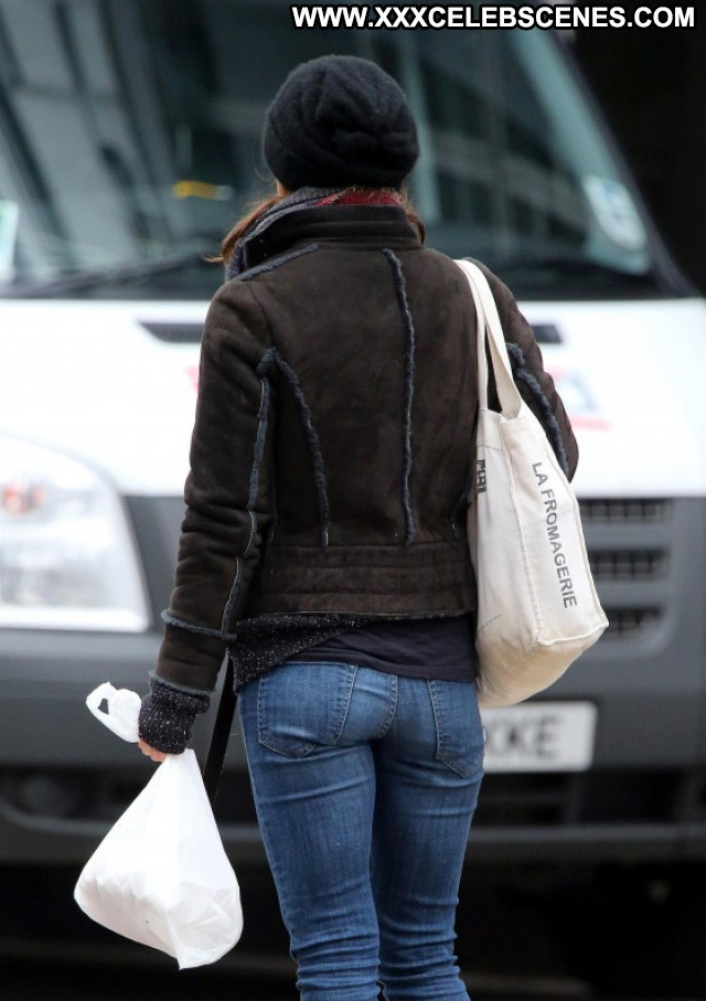 Keira Knightley Babe Posing Hot Jeans Paparazzi London Beautiful