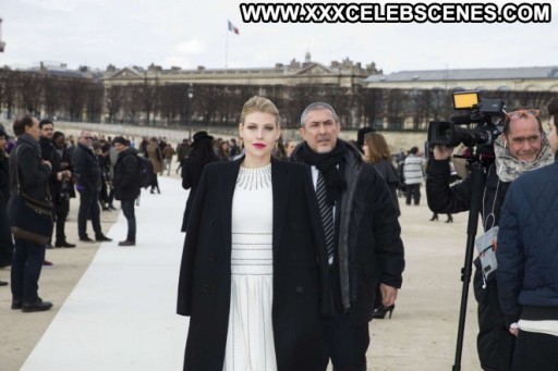 Barbara Berlusconi Celebrity Beautiful Fashion Straight Paparazzi Paris Female Babe Actress Posing Hot