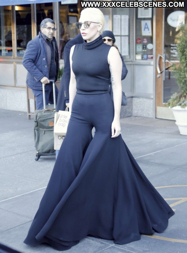 Lady Gaga New York Paparazzi Gag Posing Hot New York Beautiful