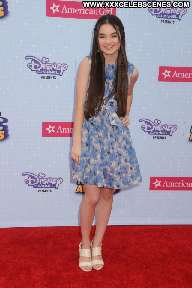 Landry Bender Beautiful Paparazzi Babe Celebrity Awards Posing Hot