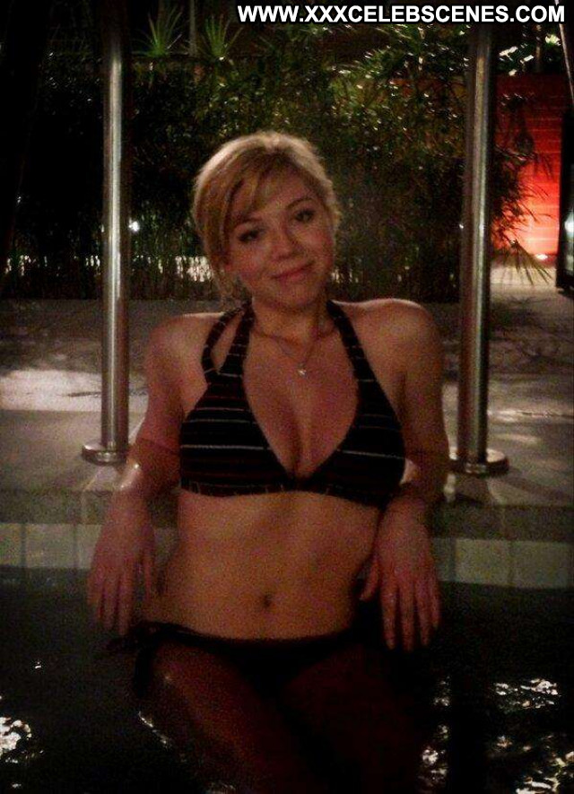 Tits jenette mccurdy Jennette McCurdy