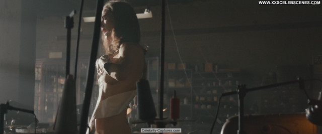 Jennifer Connelly American Pastoral Celebrity Babe Ass Nude Posing