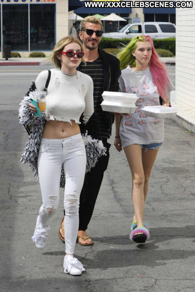 Bella Thorne No Source Beautiful Jeans Paparazzi Celebrity Hollywood