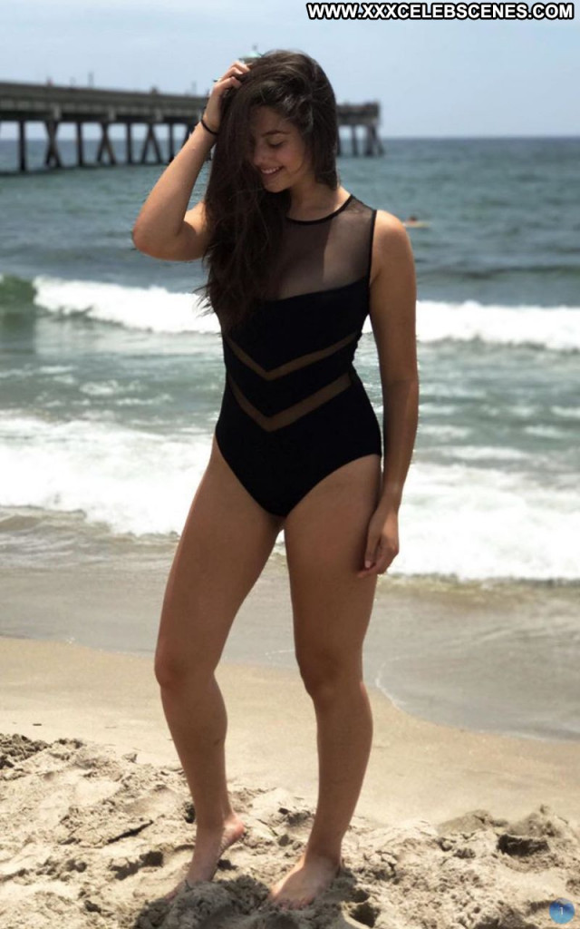 Kira Kosarin The Beach Actress Celebrity Babe Sexy Sex Beautiful