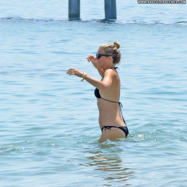 Gwyneth Paltrow Shakespeare In Love Bikini Black Celebrity Singer