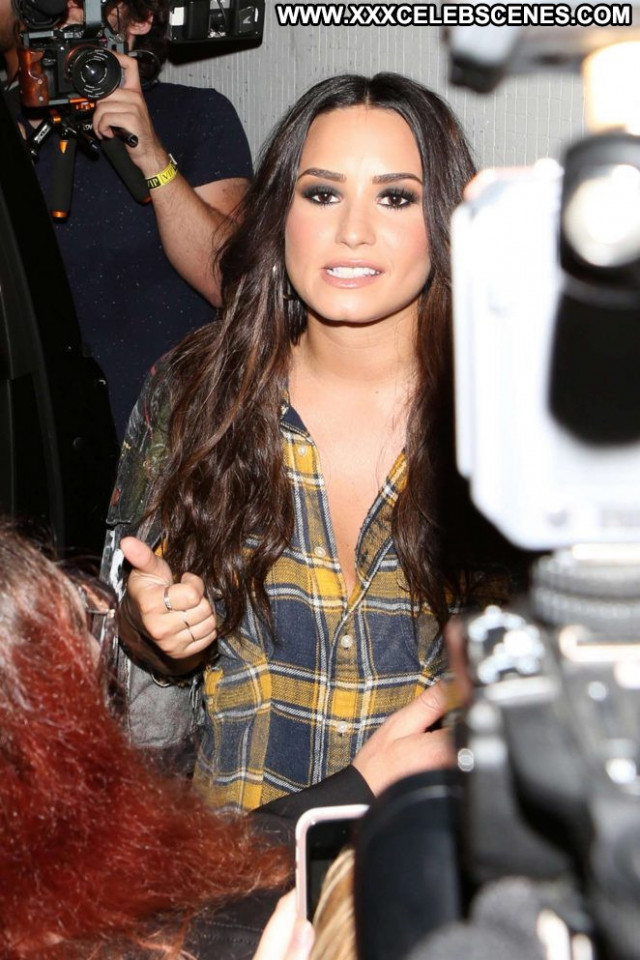Demi Lovato No Source Celebrity Beautiful Posing Hot Paparazzi Babe