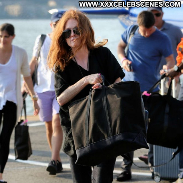 Julianne Moore No Source Nyc Celebrity Beautiful Posing Hot Babe