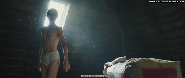Antonia Campbell Hughes Images Posing Hot Babe Beautiful Sex Scene