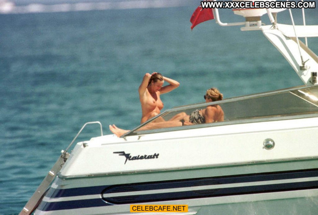 Elle Macpherson Le Mac Beautiful Yacht Celebrity Posing Hot Topless