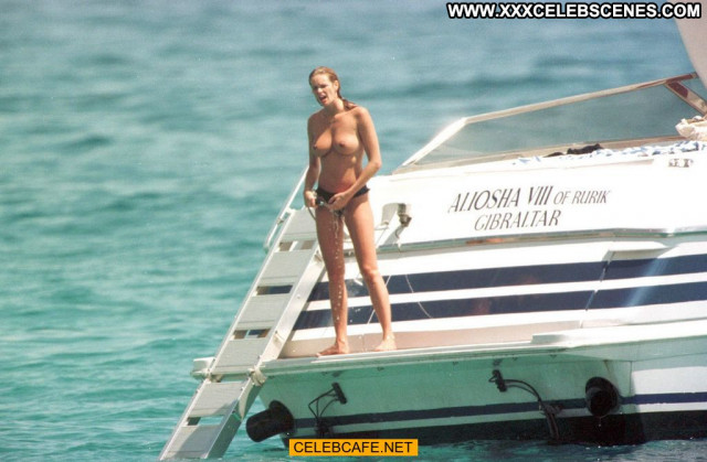 Elle Macpherson Le Mac Celebrity Topless Posing Hot Yacht Babe Toples