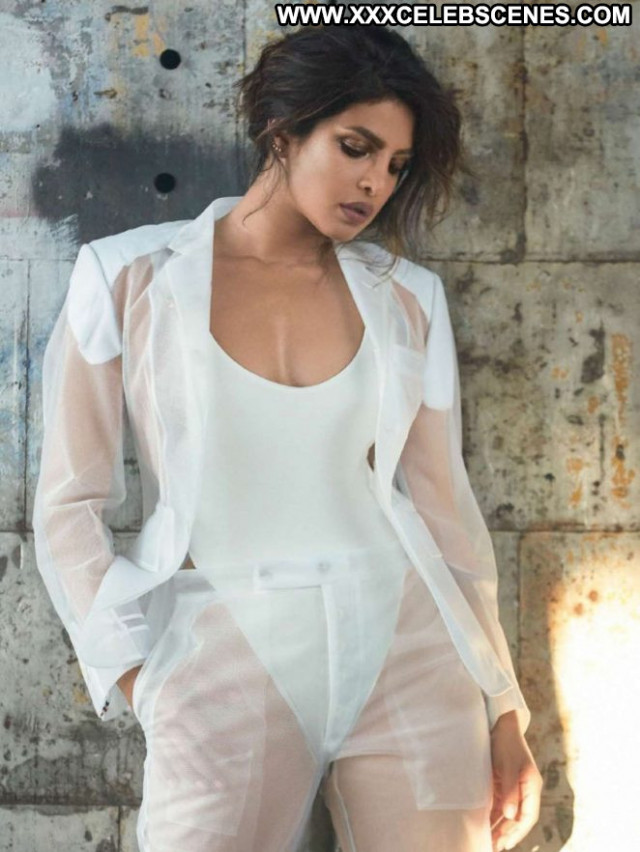 Priyanka Chopra No Source Beautiful India Babe Magazine Posing Hot
