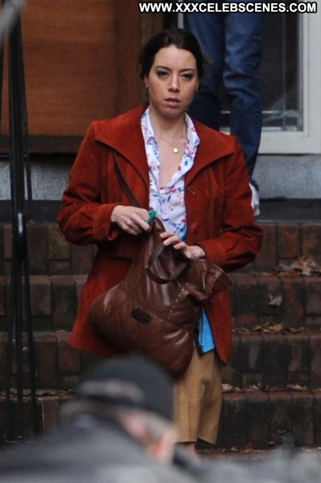 Aubrey Plaza No Source  Celebrity Paparazzi Beautiful Posing Hot Babe