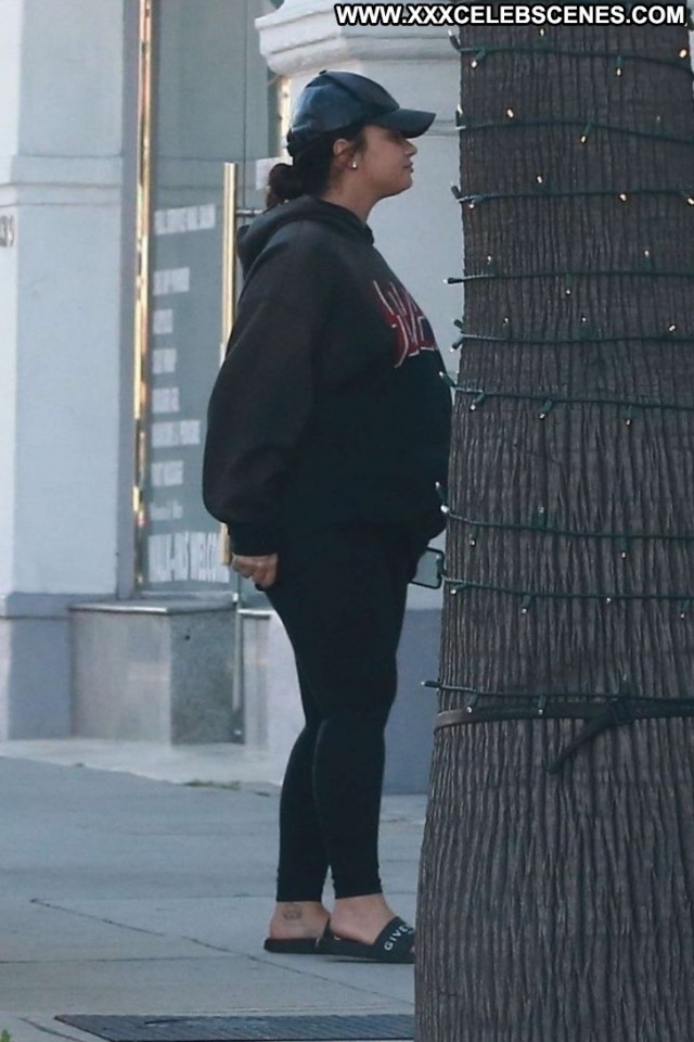 Demi Lovato Beverly Hills Paparazzi Babe Shopping Posing Hot