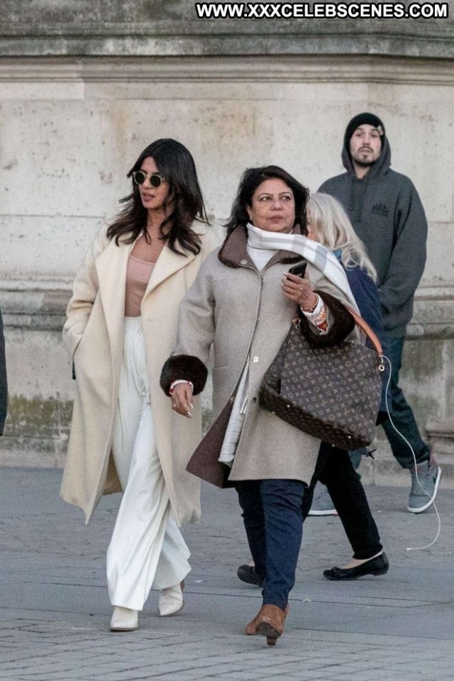 Priyanka Chopra No Source Babe Paparazzi Paris Beautiful Celebrity