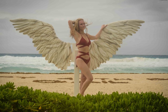 Leven Rambin The Hunger Games Sexy Mexico Live Sport Angel Cock Old