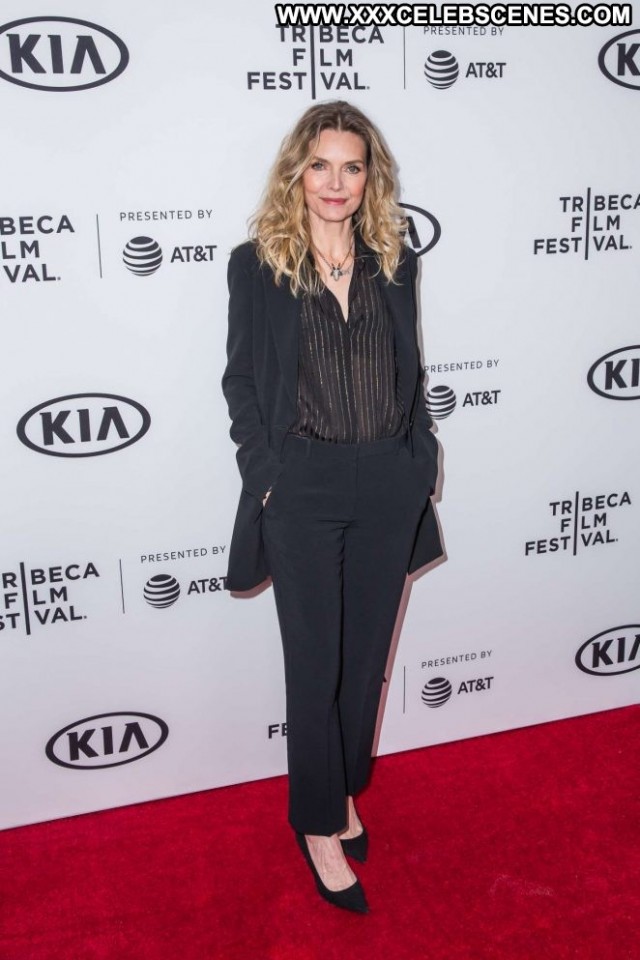 Michelle Pfeiffer Tribeca Film Festival Paparazzi Beautiful Nyc