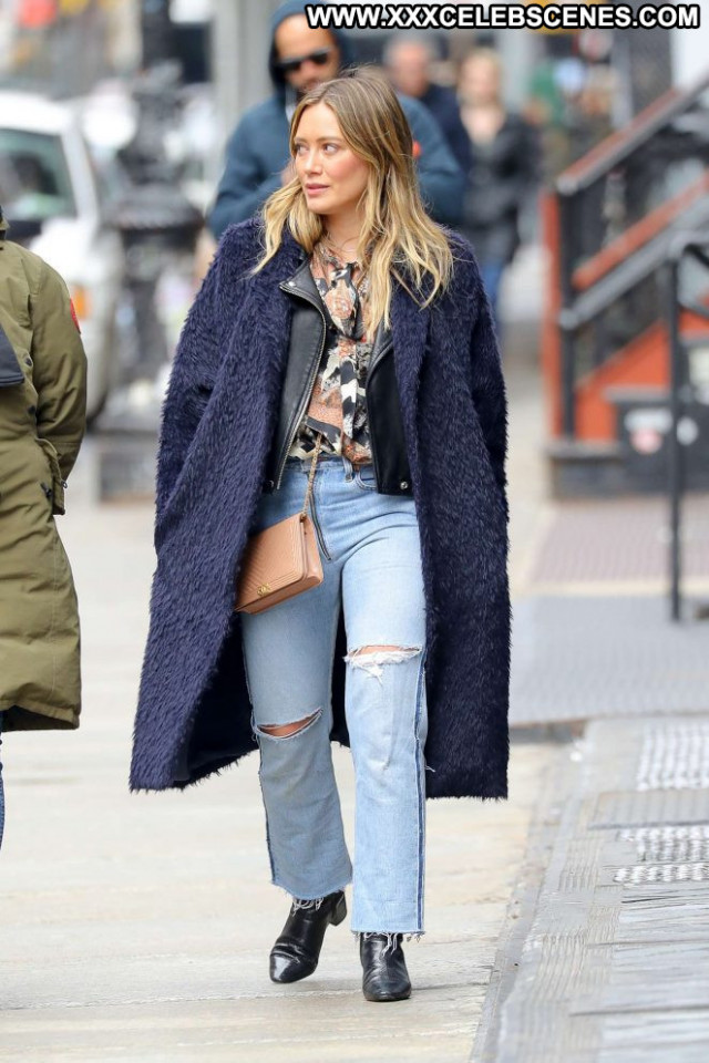 Hilary Duff New York Beautiful Celebrity Jeans Posing Hot New York